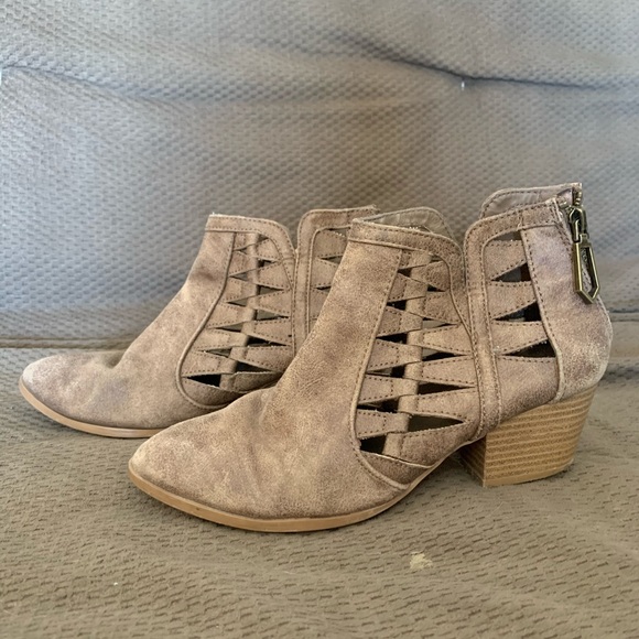 Booties! - Picture 3 of 3